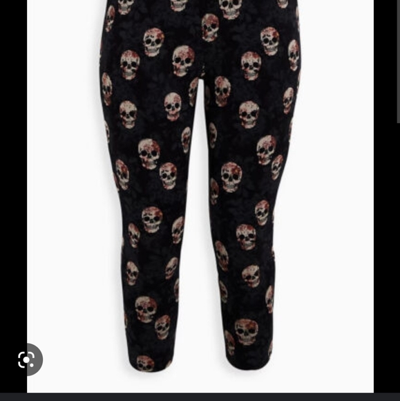 TORRID CROP COMFORT WAIST PREMIUM LEGGING - Picture 2 of 5